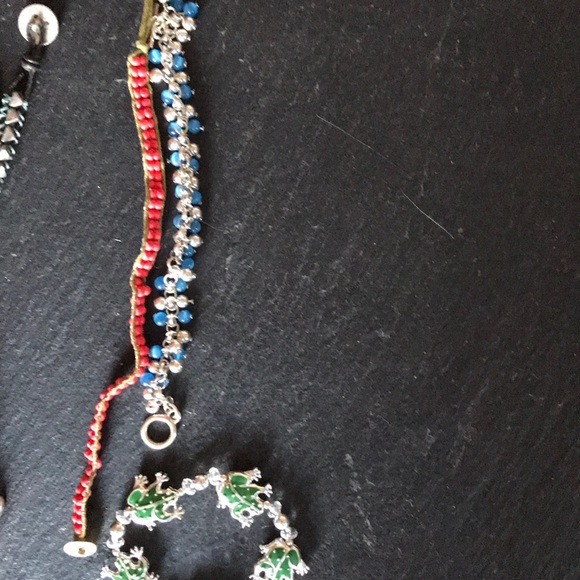 Assorted bracelets - Picture 3 of 3